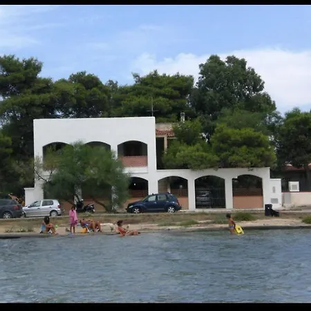 Holiday home Novearchi *